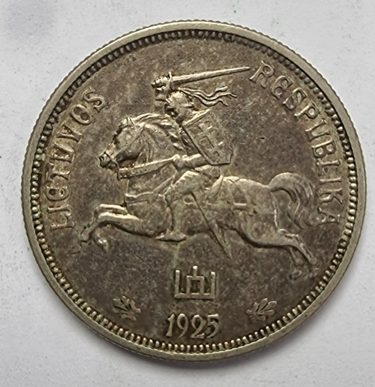 Литва монета  5 лит 1925г.