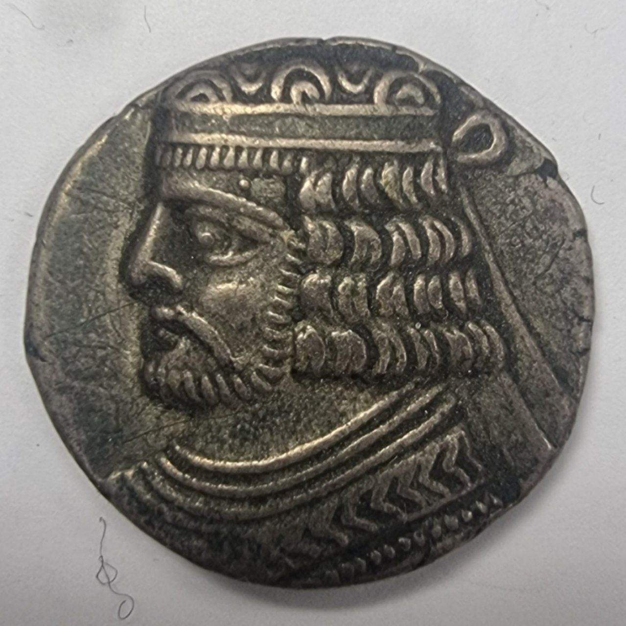 Парфянская империя, Варданес II, Тетрадрахма 55-58 г. н.э. 