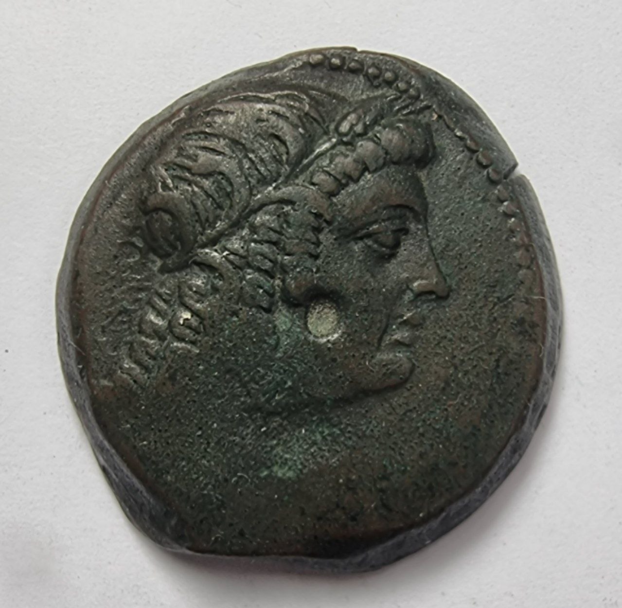 Египет, царь Птолемей IV, 25 г. н.э., Исида и орел. 