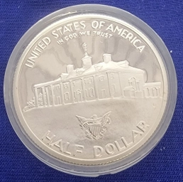 США серебряная монета 50 центов 1982г. Джордж Вашингтон верхом на коне