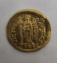 Золотой солид императора Зенона (474–491 гг.). Византия.