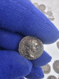 Серебряный денарий. Император Домициан (81-96 гг. н.э.). Древний Рим